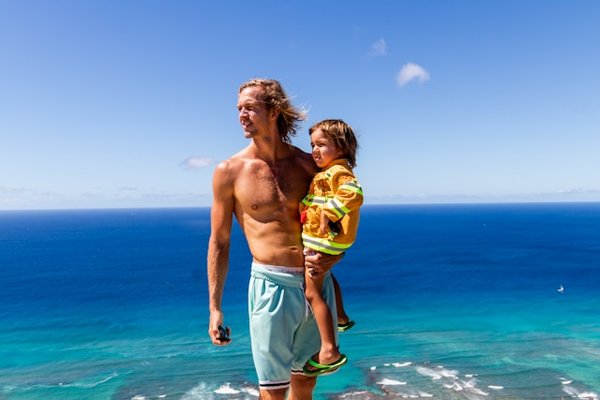 Almanarre Hyères : guide ultime pour les amateurs de plage